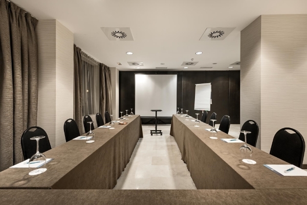 Hotel NH Valladolid Bálago
